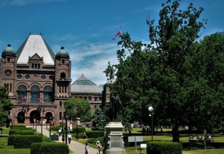 BEST UNIVERSITIES IN CANADA FOR INTERNATIONAL STUDENTS